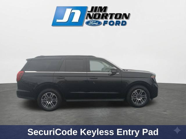 Used 2025 Ford Expedition Active AWD/4WD image 12