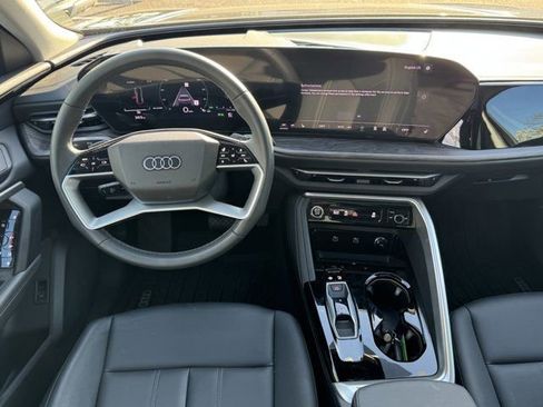 Used 2025 Audi Q5 Premium w/ Convenience Package AWD/4WD image 12