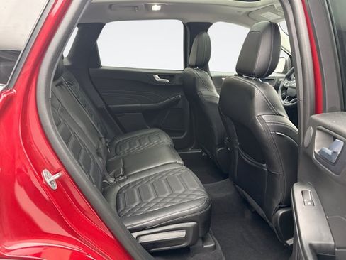 Used 2023 Ford Escape Platinum w/ Premium Technology Package AWD/4WD image 21