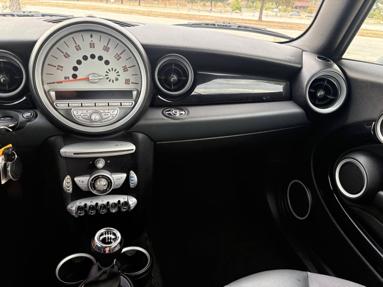 Used 2009 MINI Cooper Convertible FWD image 43