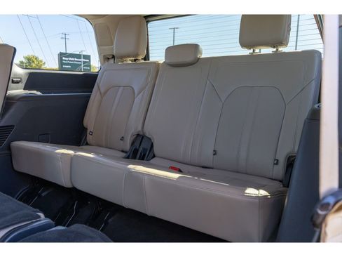 Used 2024 Ford Expedition Limited image 15
