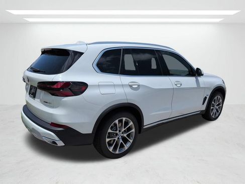 New 2026 BMW X5 sDrive40i w/ Parking Assistance Package RWD image 4