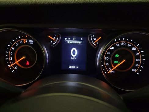Used 2018 Jeep Wrangler Unlimited Sport AWD/4WD image 23