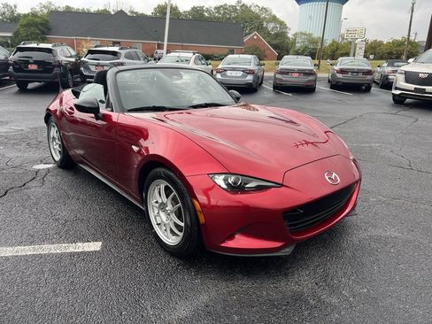 Used 2024 MAZDA MX-5 Miata Sport image 33
