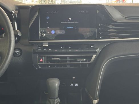 Used 2025 Toyota Camry LE image 18