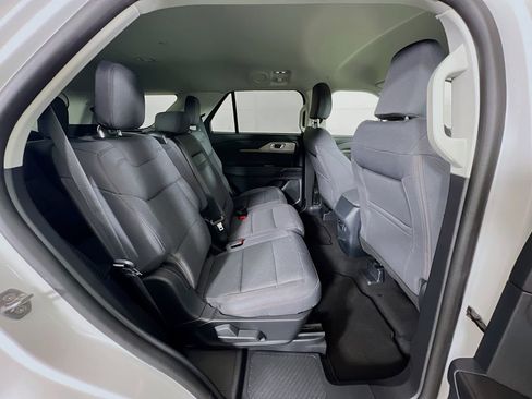 Used 2025 Ford Explorer Active image 32