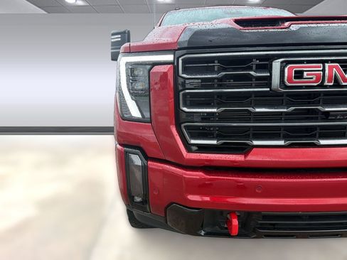 Used 2024 GMC Sierra 2500 AT4 w/ AT4 Premium Plus Package AWD/4WD image 10