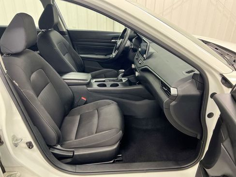 Used 2019 Nissan Altima 2.5 S FWD image 21
