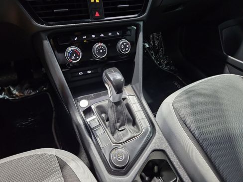 New 2026 Volkswagen Tiguan SE R-Line FWD image 23