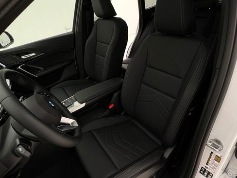 New 2026 BMW X1 xDrive28i w/ Convenience Package image 8