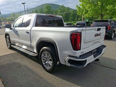Used 2019 GMC Sierra 1500 Denali w/ Driver Alert Package II AWD/4WD image 4