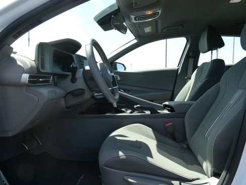 Used 2026 Hyundai Elantra Sport FWD image 20