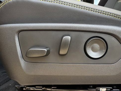 New 2026 Chevrolet Colorado ZR2 w/ Technology Package image 21