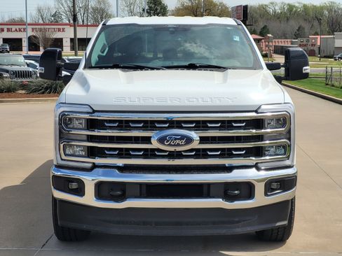 Used 2024 Ford F250 Lariat w/ FX4 Off-Road Package image 2