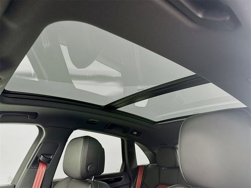 New 2025 Porsche Macan image 23