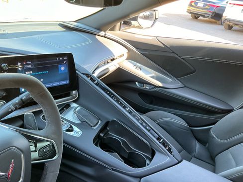 Used 2024 Chevrolet Corvette Z06 image 15