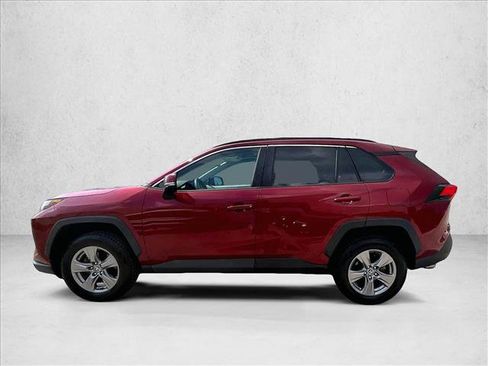Used 2022 Toyota RAV4 XLE w/ Convenience Package FWD image 6