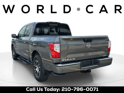 Used 2023 Nissan Titan SV w/ SV Convenience Package RWD image 5
