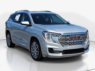 Used 2022 GMC Terrain Denali AWD/4WD video 3