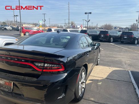 Used 2023 Dodge Charger GT w/ Technology Group RWD image 8