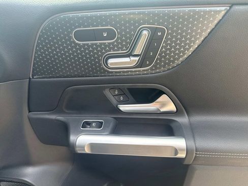 Used 2024 Mercedes-Benz GLB 250 image 14