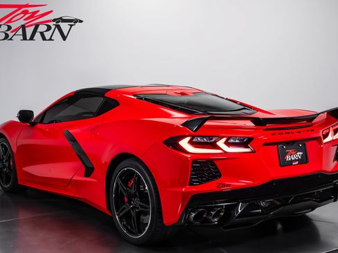 Used 2020 Chevrolet Corvette Stingray Preferred Cpe w/ 2LT Preferred Equipment Group RWD image 11
