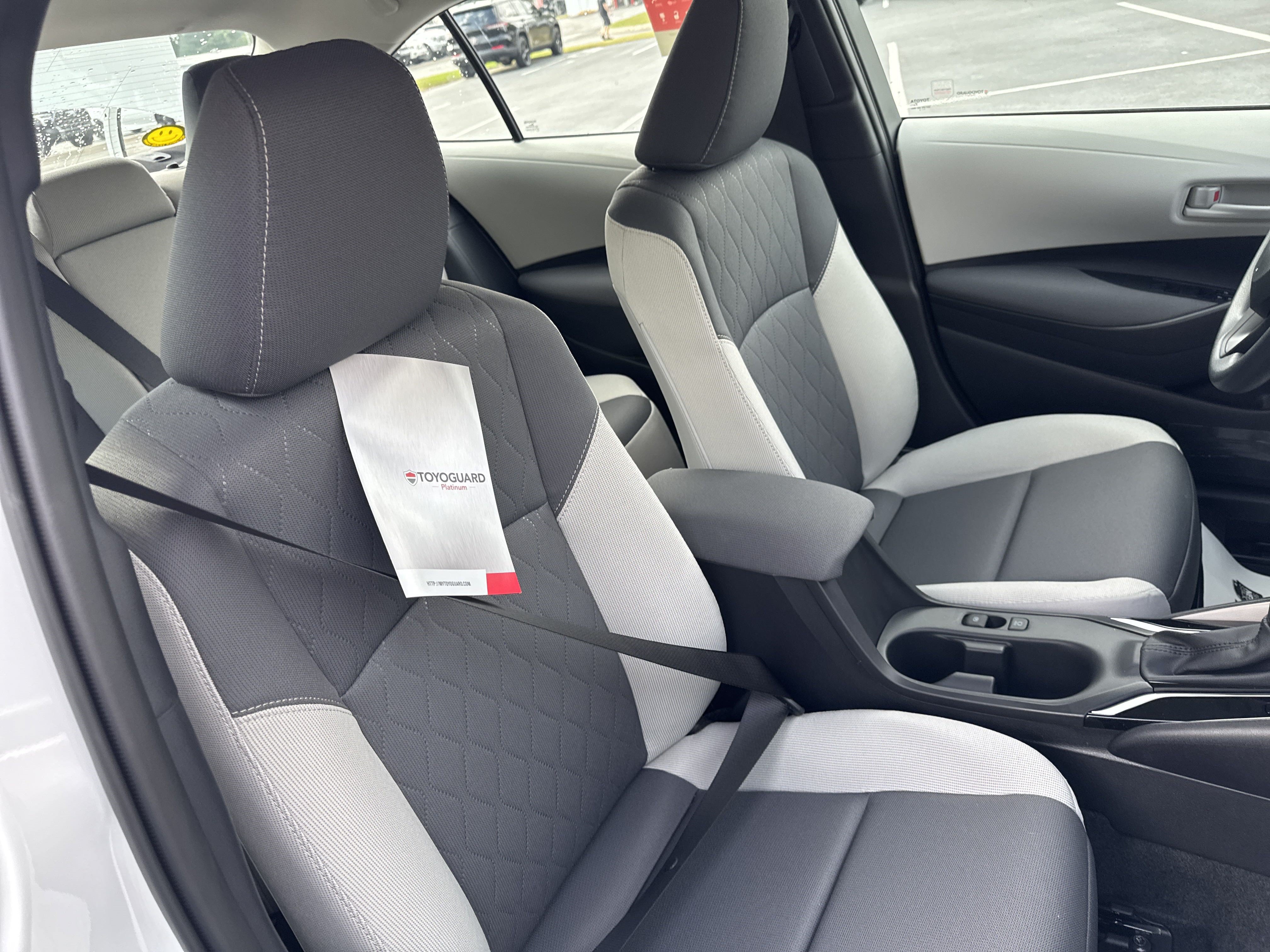 Used 2025 Toyota Corolla LE FWD image 32