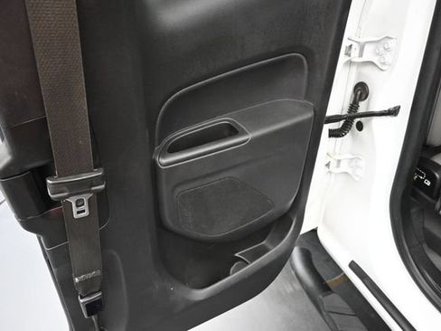Used 2018 Chevrolet Colorado W/T w/ WT Convenience Package RWD image 20