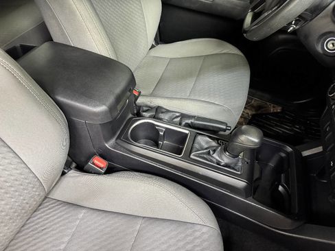 Used 2021 Toyota Tacoma SR5 image 24