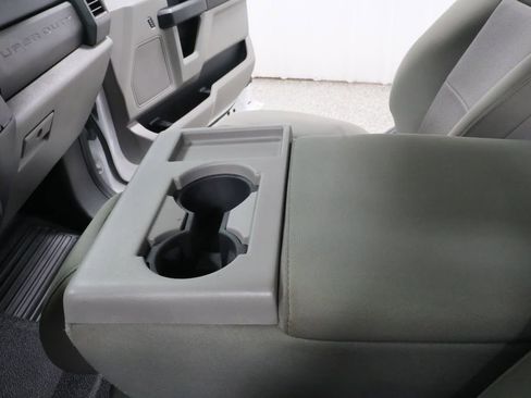 Used 2021 Ford F250 XL w/ Power Equipment Group RWD image 18