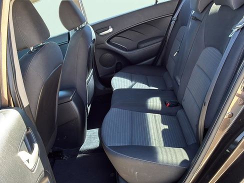 Used 2017 Kia Forte LX w/ LX Popular Package image 15