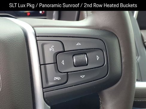 Used 2023 GMC Yukon SLT w/ SLT Luxury Package image 24