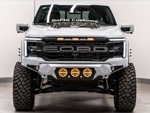 Used 2025 Ford F150 Lariat AWD/4WD image 4