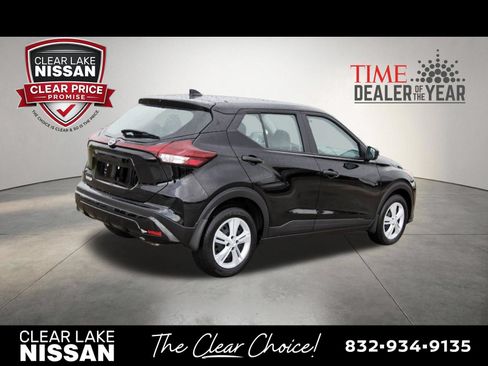 Certified 2025 Nissan Kicks Play S FWD image 7