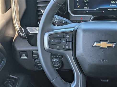 Used 2025 Chevrolet Silverado 2500 LT w/ Convenience Package image 19