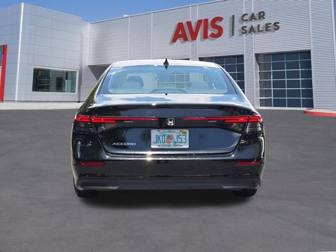 Used 2025 Honda Accord LX image 7
