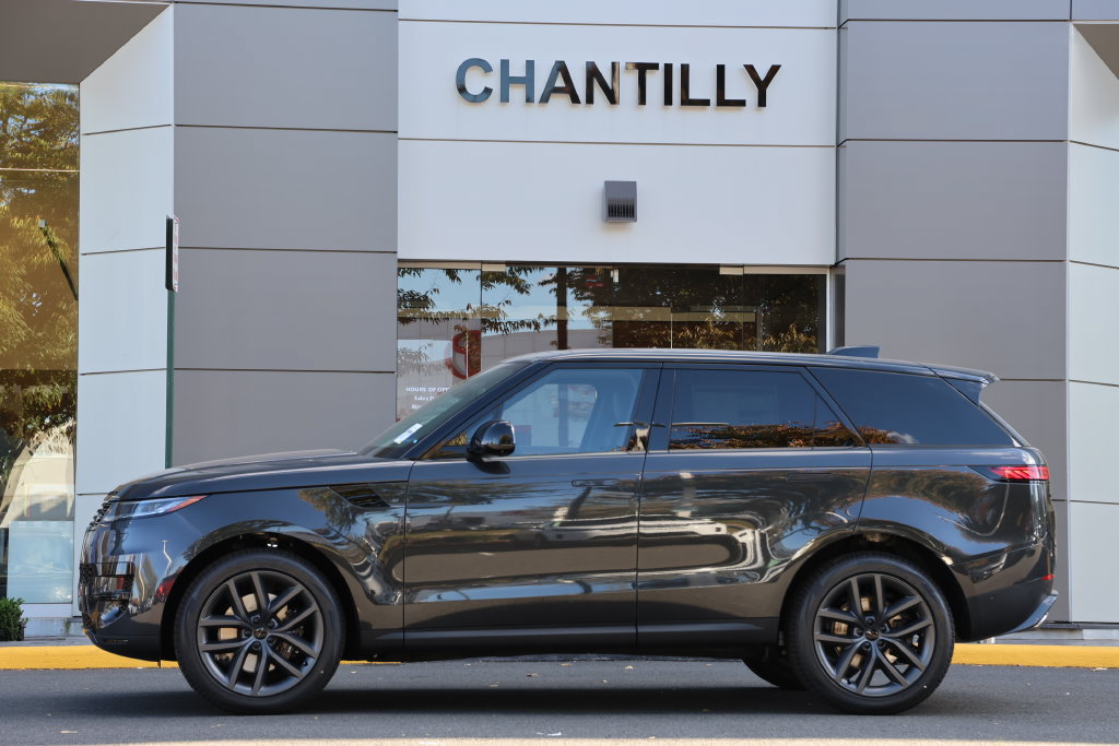 New 2027 Land Rover Range Rover Sport SE AWD/4WD image 4