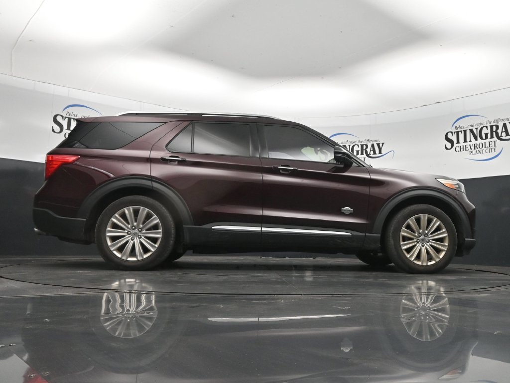 Used 2022 Ford Explorer King Ranch w/ Premium Technology Package RWD image 33