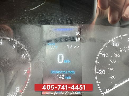 Used 2025 Toyota Corolla LE FWD image 24