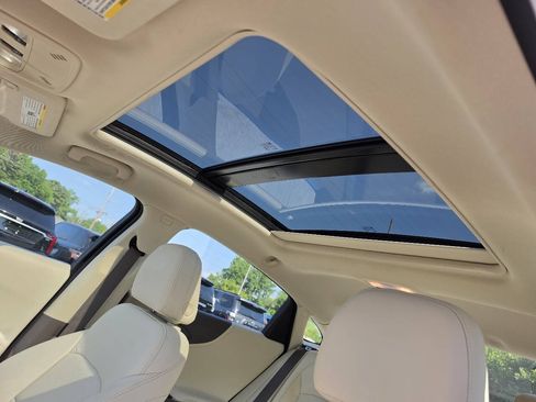 Used 2022 Chevrolet Malibu Premier FWD image 20