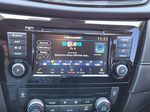 Used 2019 Nissan Rogue SV w/ Premium Package AWD/4WD image 13