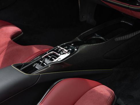 Used 2023 Ferrari SF90 Spider AWD/4WD image 20