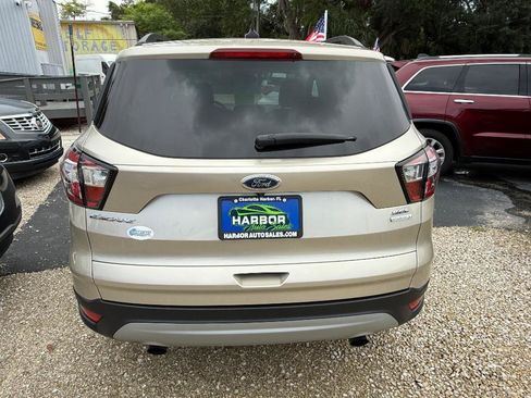 Used 2018 Ford Escape SEL w/ Ford Safe & Smart Package FWD image 5