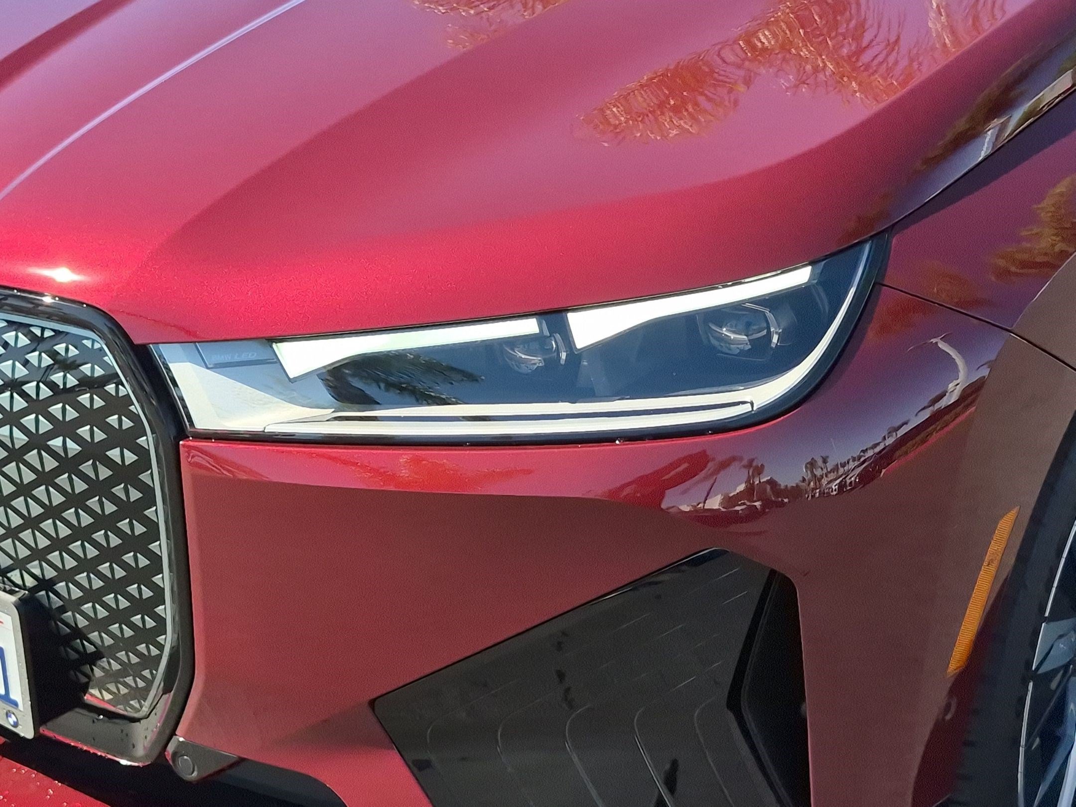 Certified 2024 BMW iX xDrive50 w/ Premium Package AWD/4WD image 6