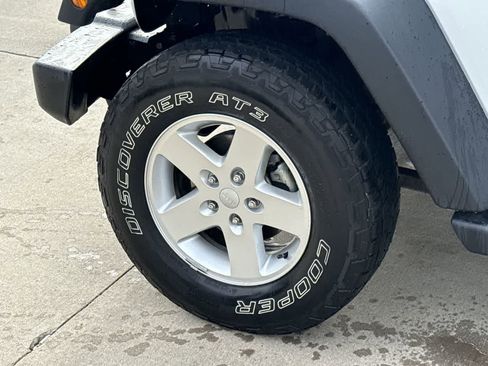 Used 2017 Jeep Wrangler Sport w/ Quick Order Package 24S image 12