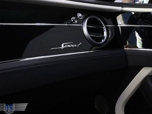 Used 2024 Bentley Continental GT Speed image 38