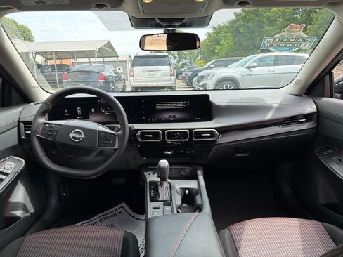 Used 2026 Nissan Sentra SR w/ Floor Mat Package FWD image 20