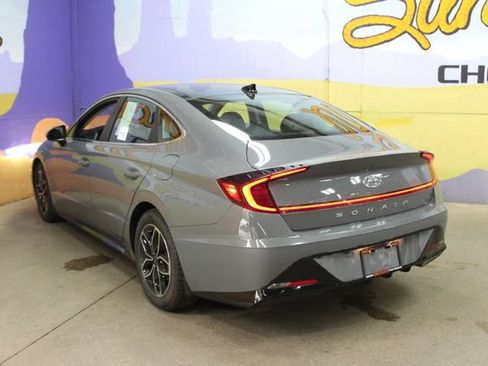 Used 2021 Hyundai Sonata Limited FWD image 6