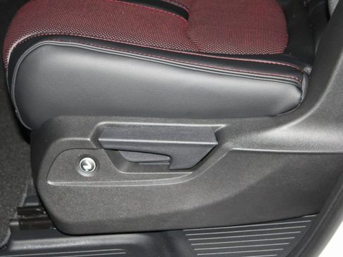 New 2026 Honda Pilot Black Edition image 27