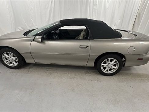 Used 2002 Chevrolet Camaro LT image 6